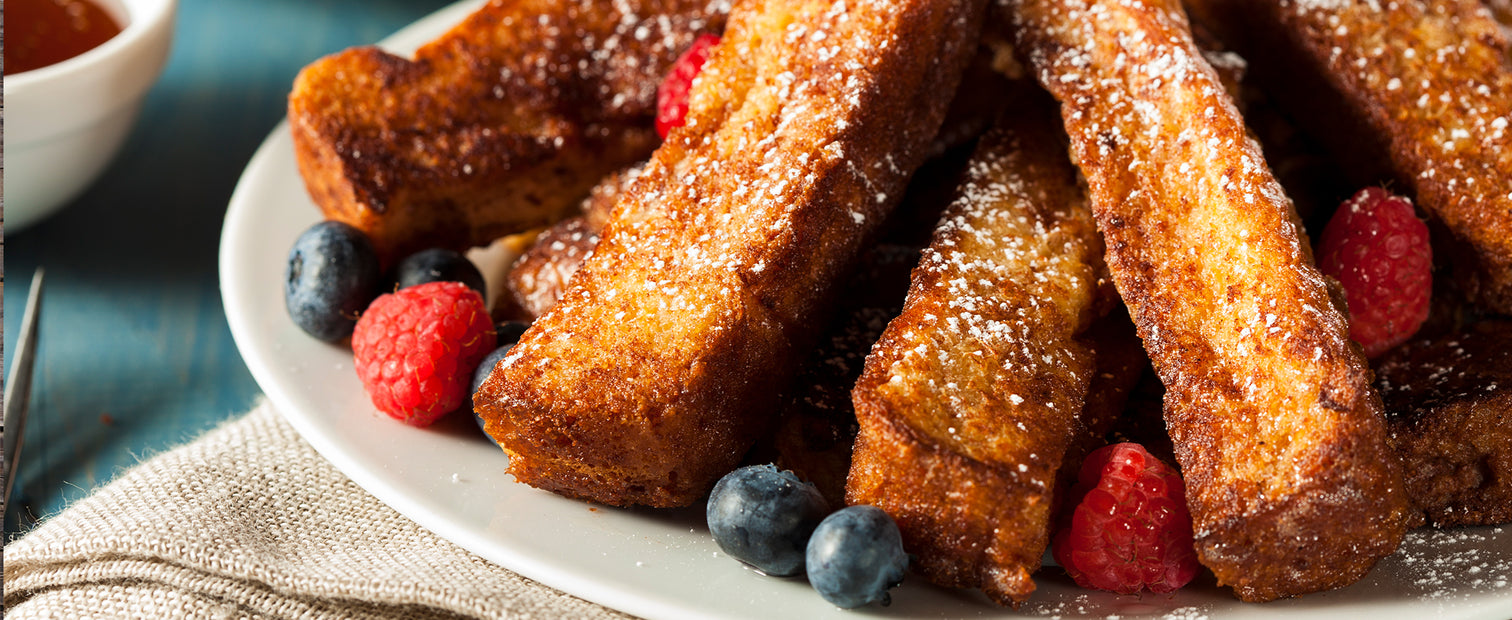 french toast sticks with berries